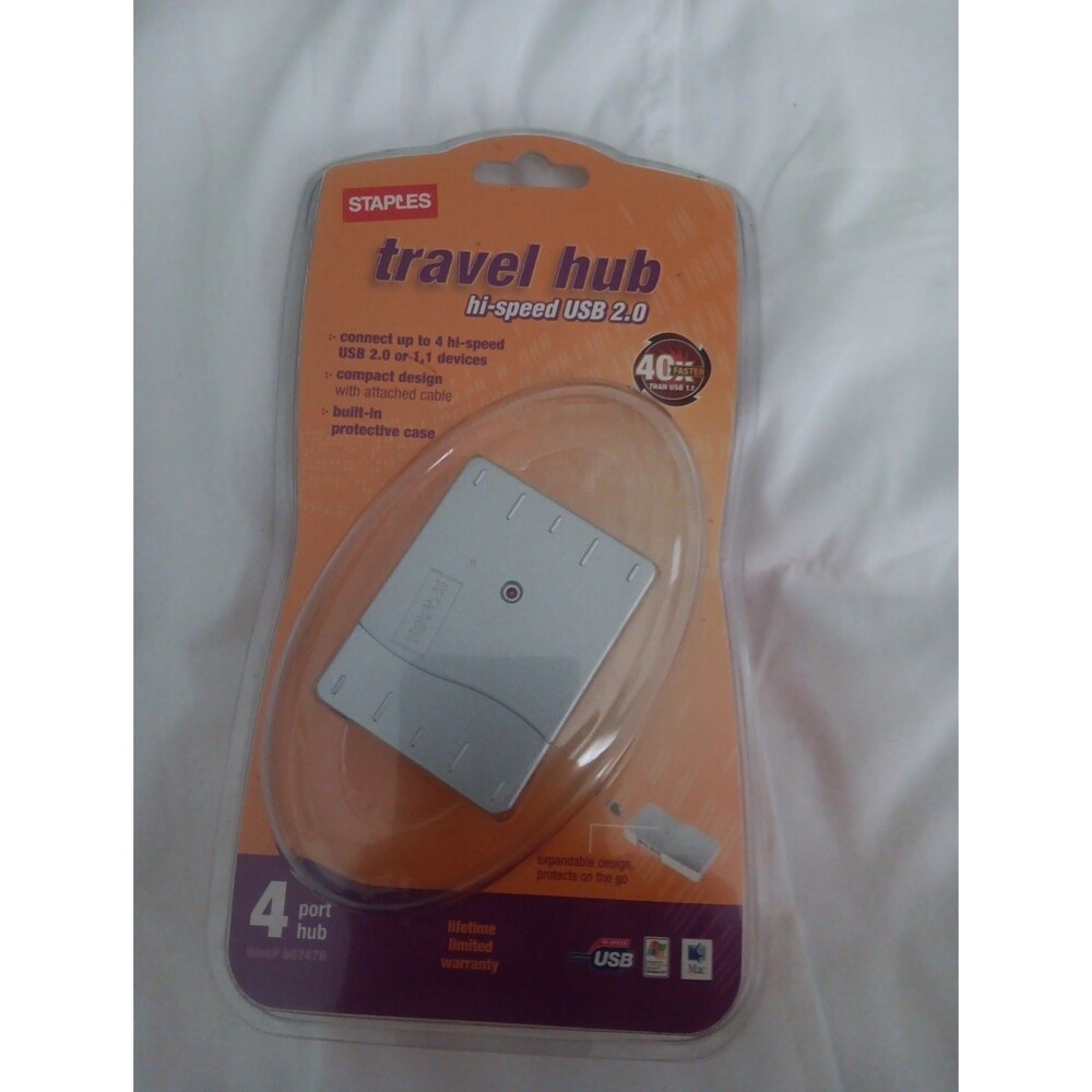 New Staples 4-port Travel Hub USB 2.0 & 1.1 Compatible W/ Ac Adapter